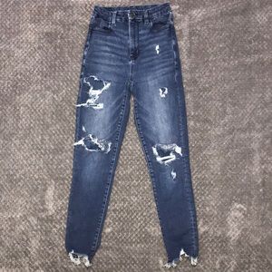 American Eagle Distressed Jean